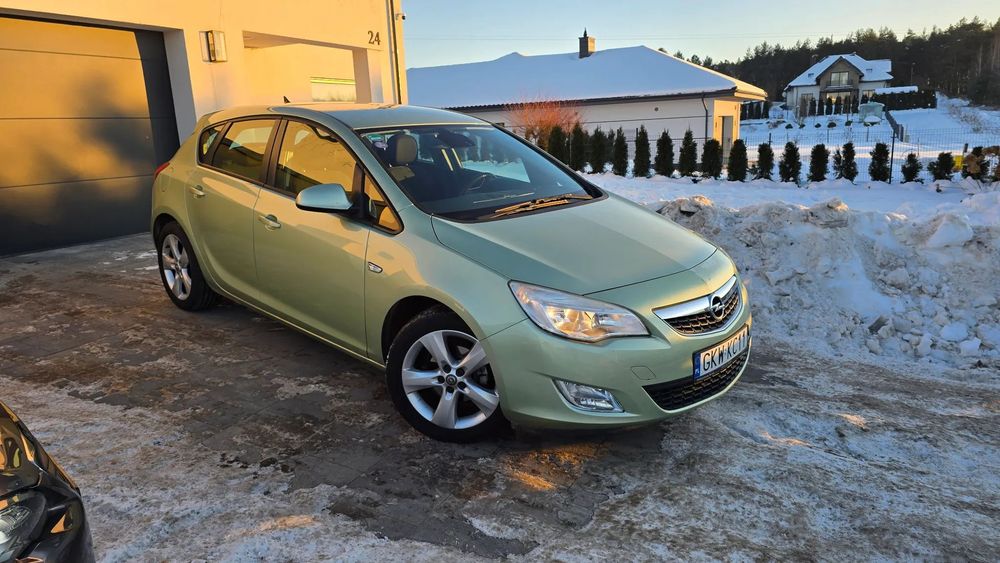 Opel Astra | Zadbany | Navi | Benzyna |