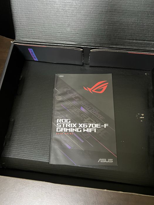 Motherboard Rog Strix X670E-F Gaming Wifi AM5 Com Garantia