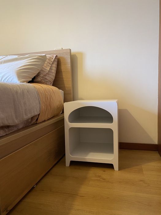 Conjunto de 2  mesas de cabeceira