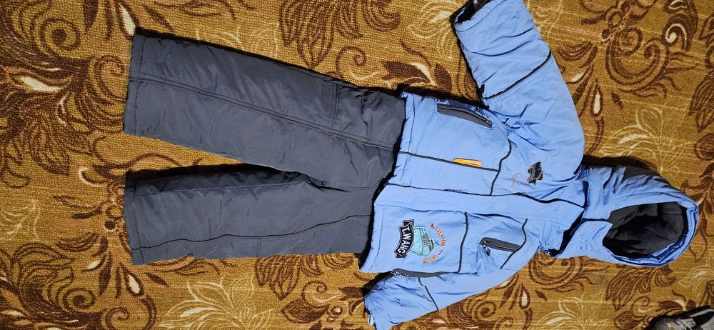 Дитяча куртка і штани зимові 2-3 роки в чудовому стані )