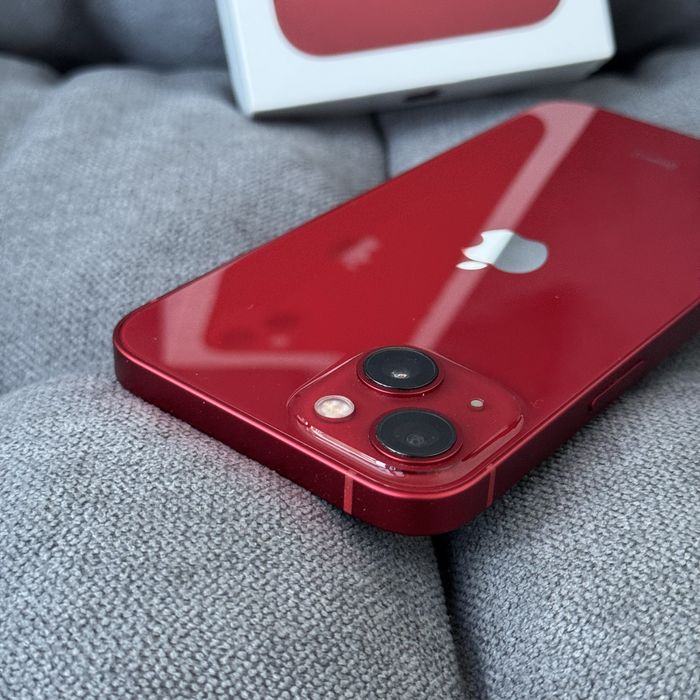 Apple iphone 13 Red 256gb (акб 100%)