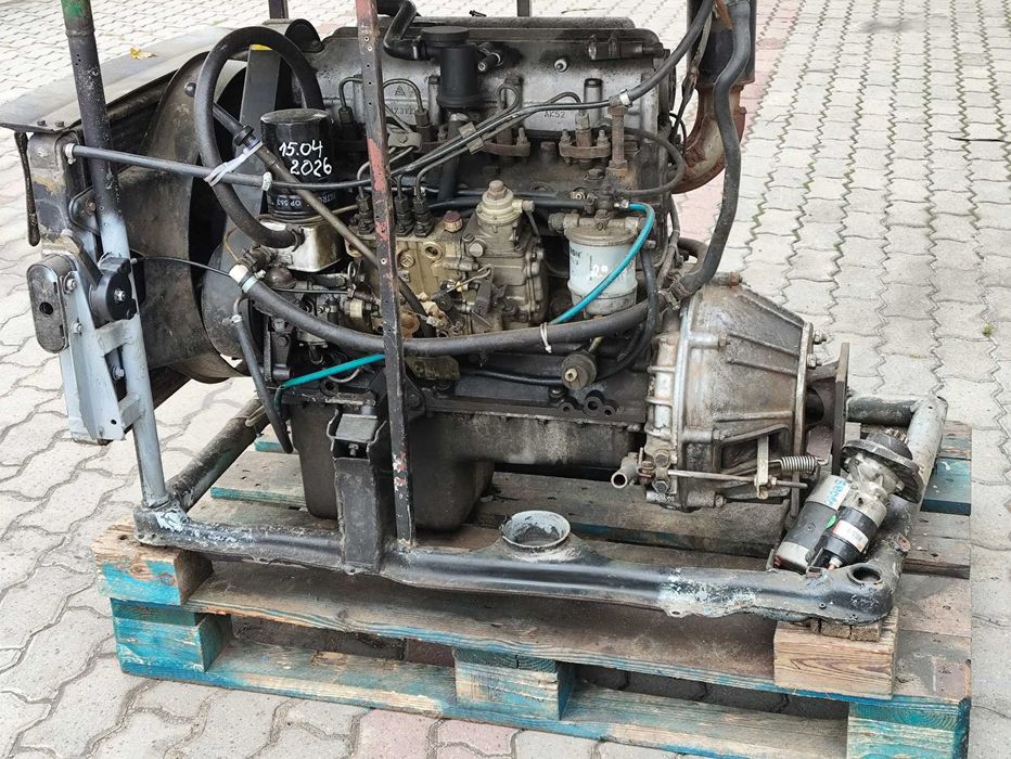 Silnik andoria 4cti90KM postawiony na ramie do Agregatu
