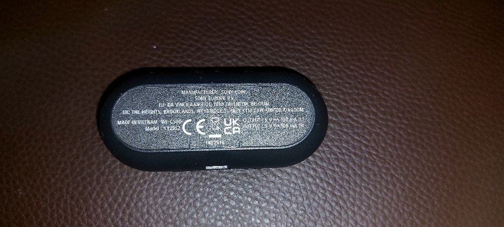 SONY etui ładowarka sprawna WF C500