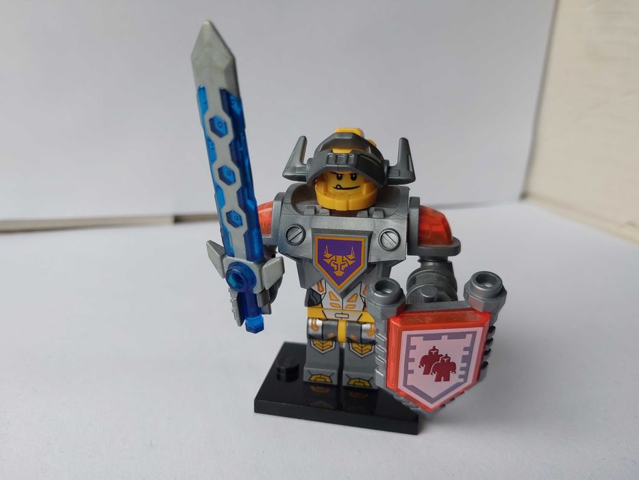Figurka Lego Axel figurki Lego Ninjago ludziki lego Ninja Go Nexo