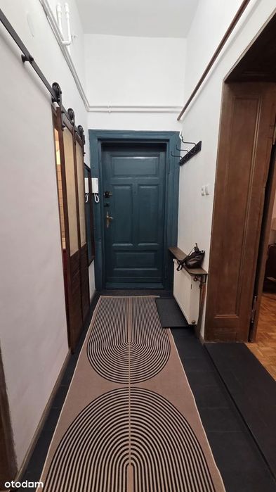 Klimatyczna kamienica na Jeżycach – 2 pokoje 60 m² bez prowizji