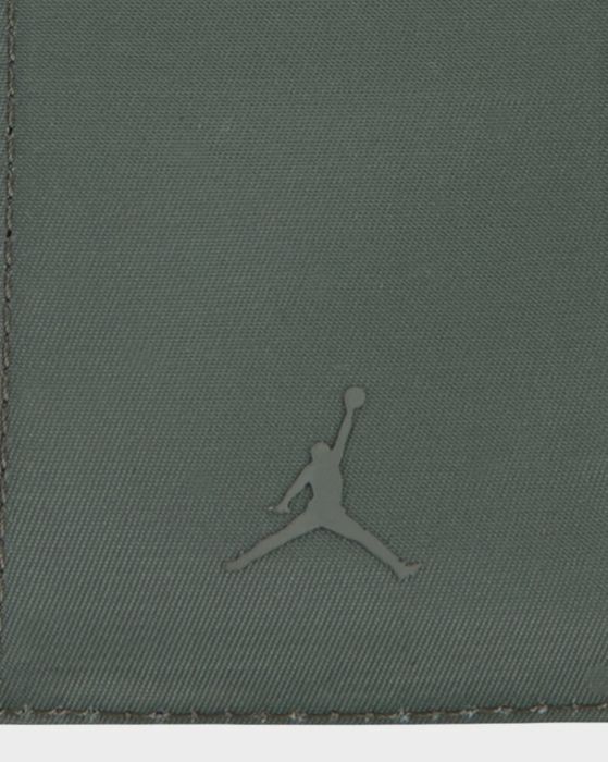 Portfel Jordan oliwkowy nowy