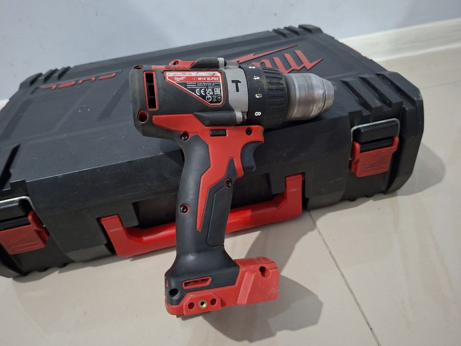 Дриль-шурупокрут з ударом акумуляторний Milwaukee M18 BLPD2