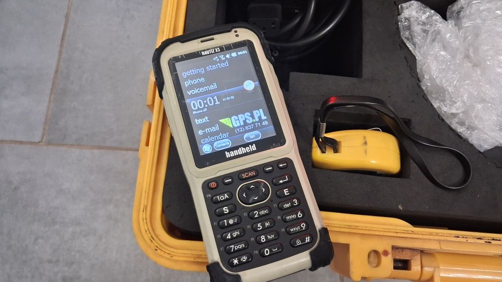 Geodezyjny odbiornik GPS z kontrolerem