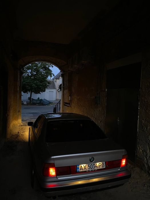Продам BMW 5 E34 520I M50B20