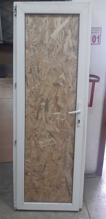 Металопластиковая дверь