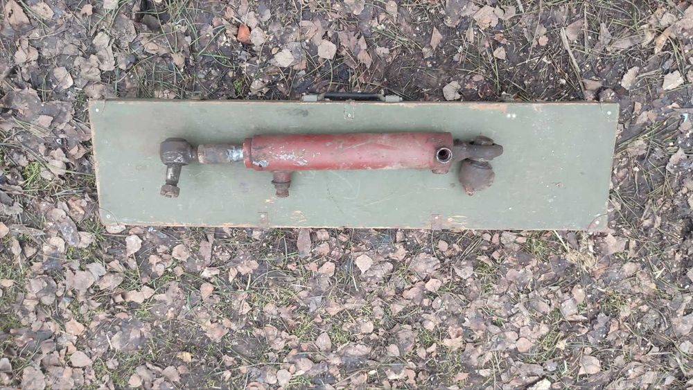 Циліндр для гідроруля