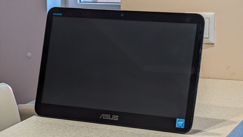 Продаю ПК моноблок Asus A4110.