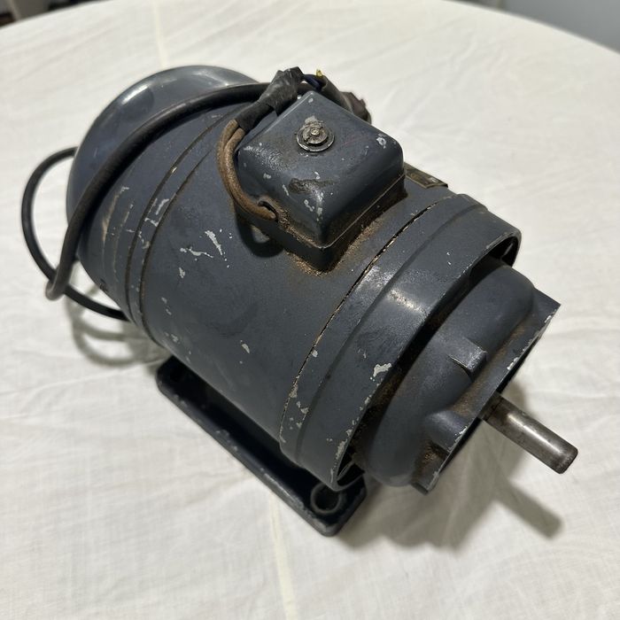 Продам Електродвигун