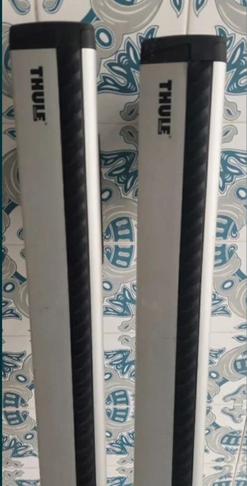 Barras de tejadilho + kiit 775 Thule