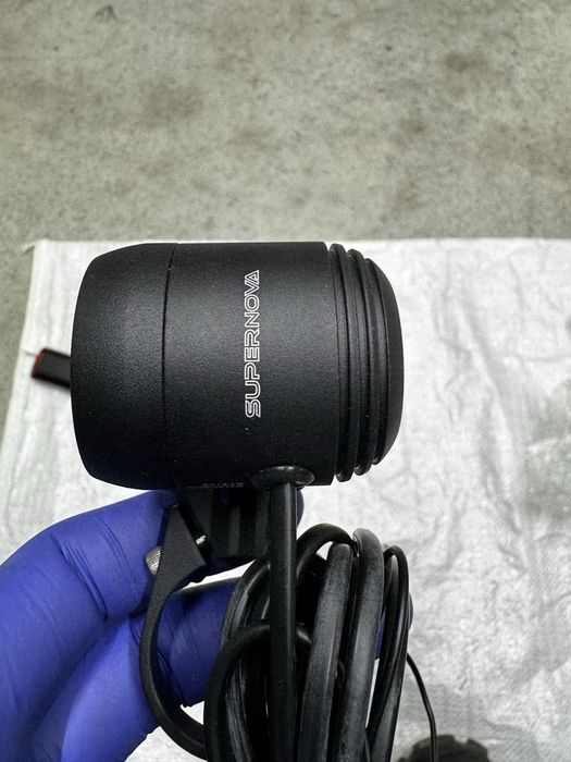Lampka rowerowa supernova e3 pure 3 nowa !