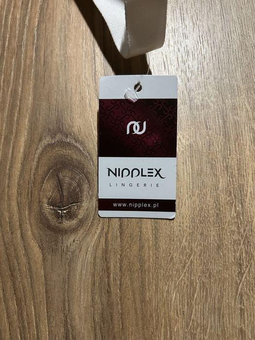 Biustonosz biały nipplex rozmiar 90E