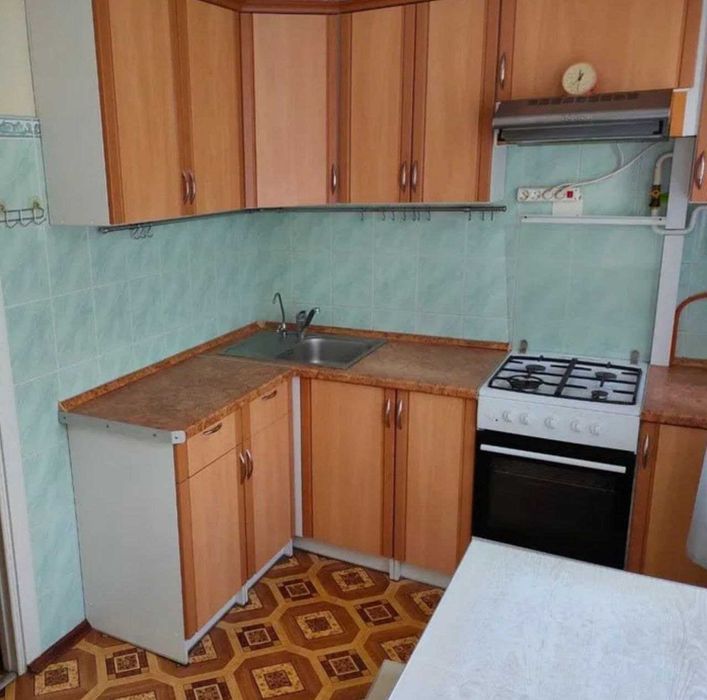 Сдам 1 кімнатна  32 м²