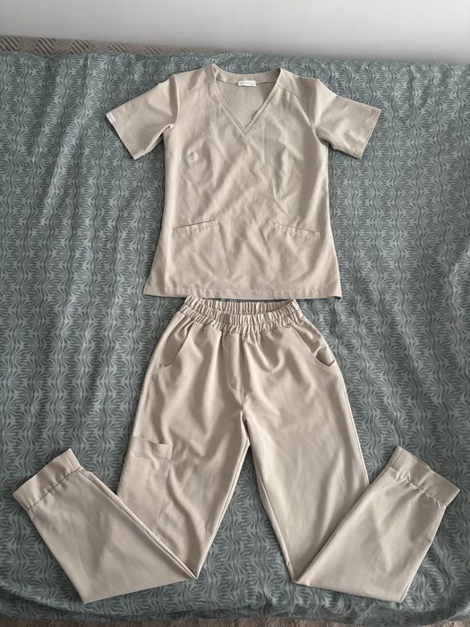 Komplet medyczny scrubs mundurek Med&Beauty cold nude 36 38 tall