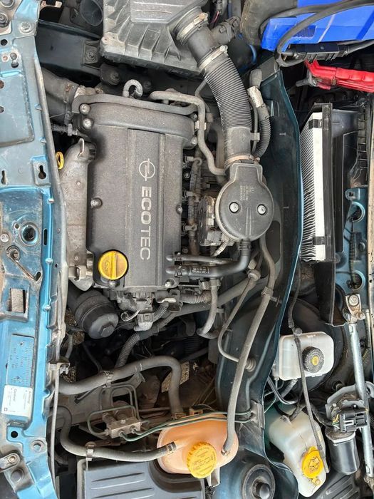 Opel Corsa C gasolina para peças