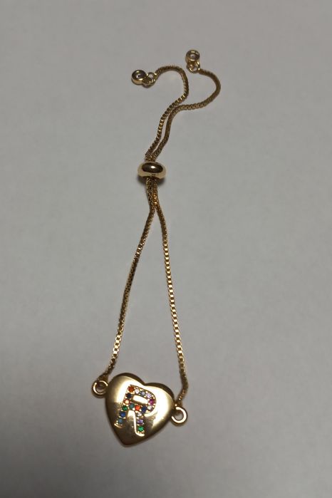 Bransoletka damska regulowana z inicjałem R