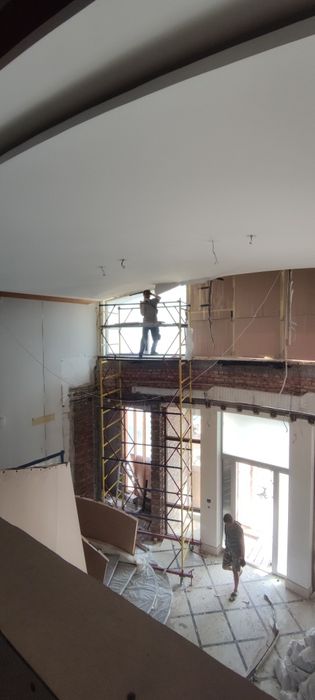 Демонтаж стін, плитки, стяжки, штукатурки. Демонтаж гіпсокартону