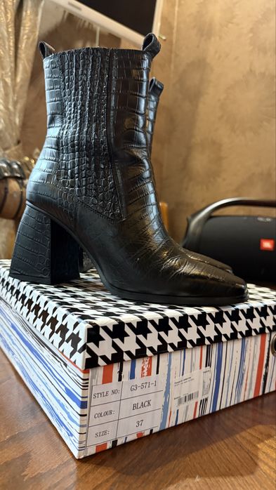 Ботильйони miraton натуральна шкіра 37