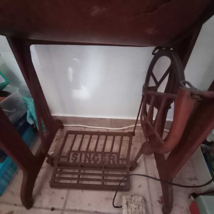 Máquina de Costura Singer