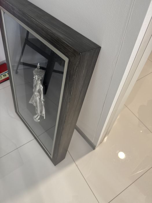 Quadro com buda em caixa alta