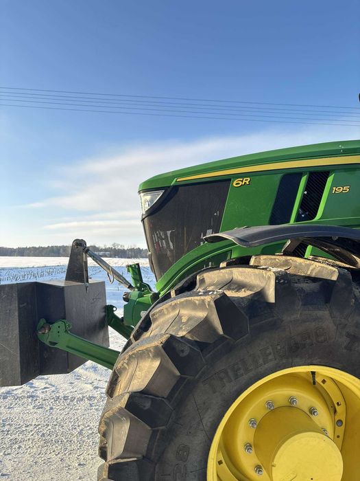 Ciągnik John Deere 195R