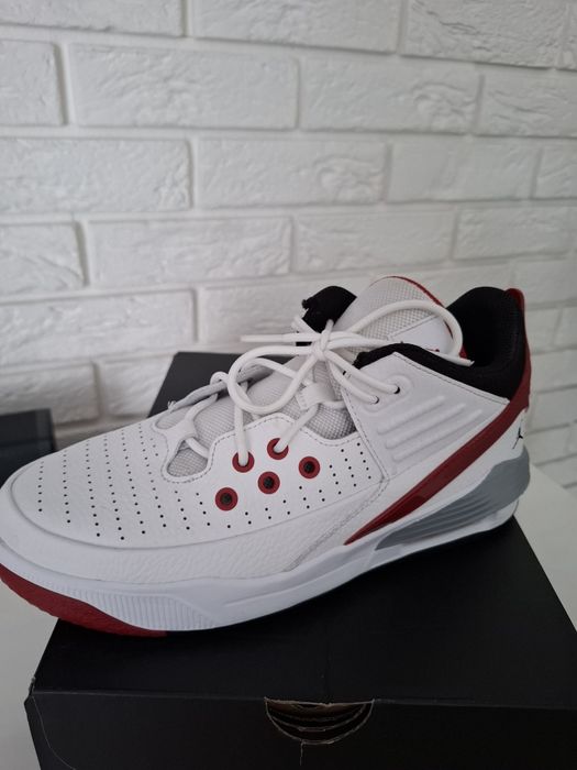 Buty Nike  Jordan Aura 5