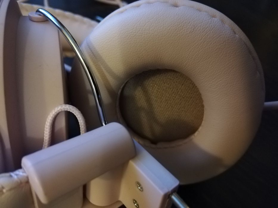 Słuchawki Qilive Pink różówe przewodowe jak nowe!!!