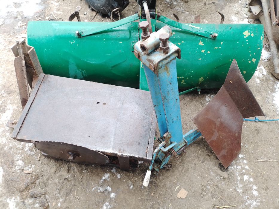 Плуг тяжелого мотоблока