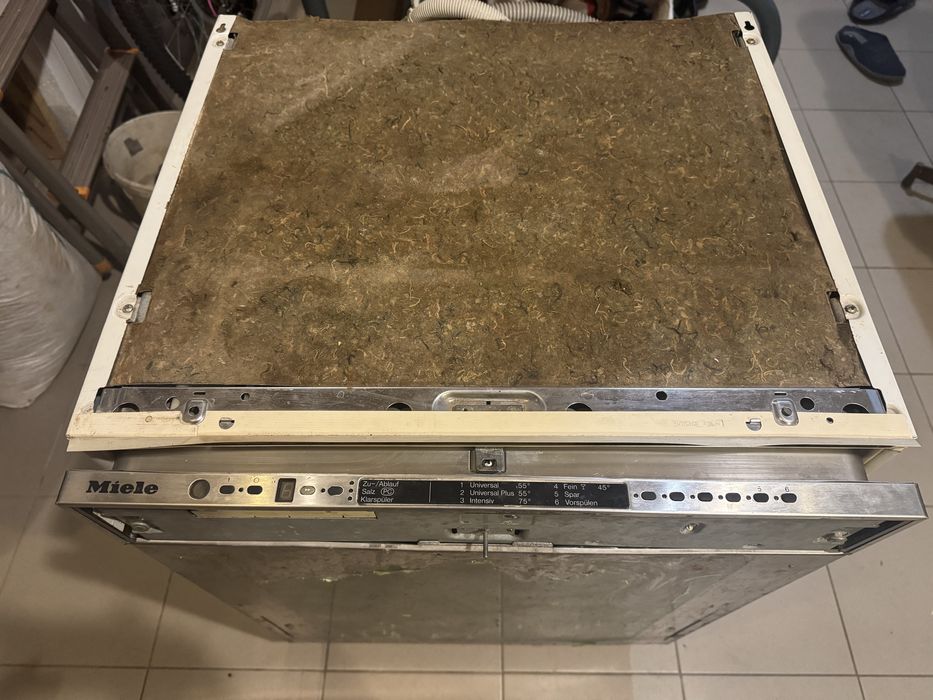 Продам посудомийку