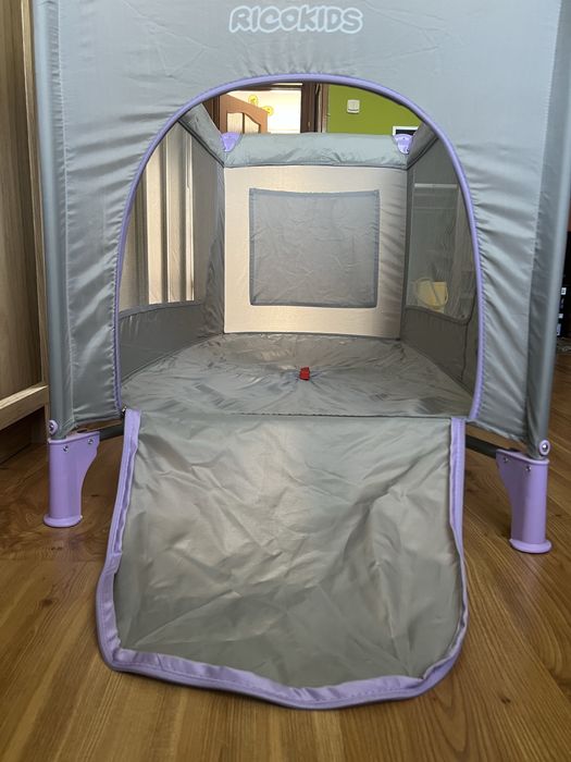 Łóżeczko turystyczne