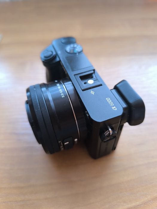 Aparat fotograficzny Sony A 6000