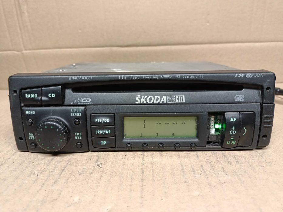 Radio Skoda Octavia Mk1 Radioodtwarzacz SKODA