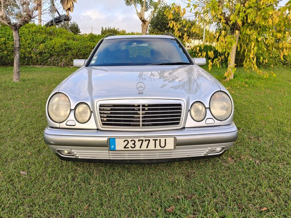 Mercedes E 220 CDI Cx Automática