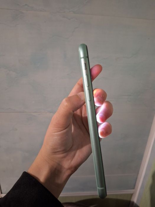 iPhone 11 128 gb продам або обміняю на 13/13pro