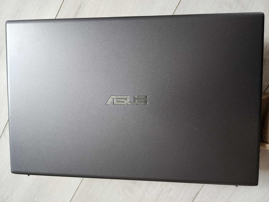 2020 ASUS VivoBook 15.6 FHD F512D Ryzen 3200U3.5GHz 8GB DDR4 128GB SSD
