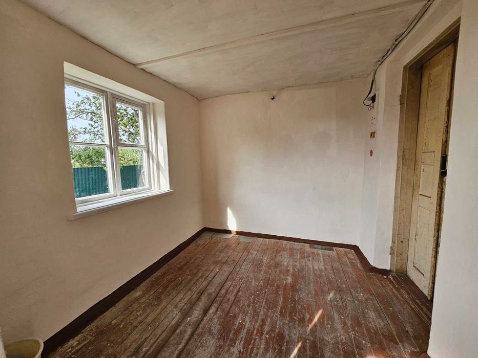 Продаємо частину будинку на Крошні