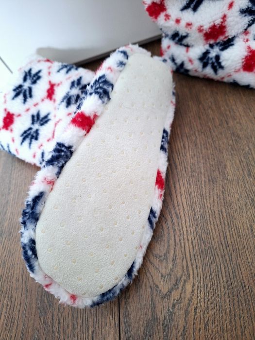 Pantufas fofas novas