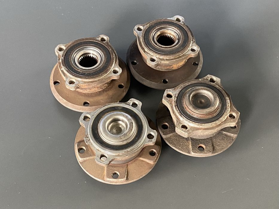 Підшипник BMW E60 E61 Передній Задній Ступічний Підшипник Ступиця