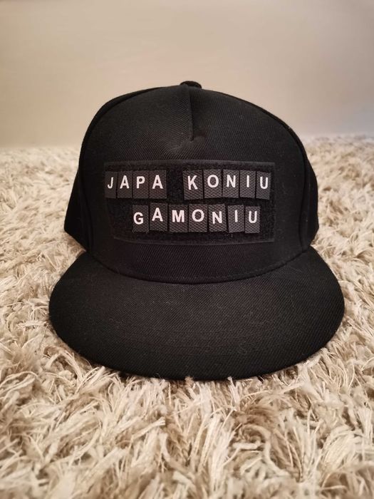 Czapka Cross z literkami