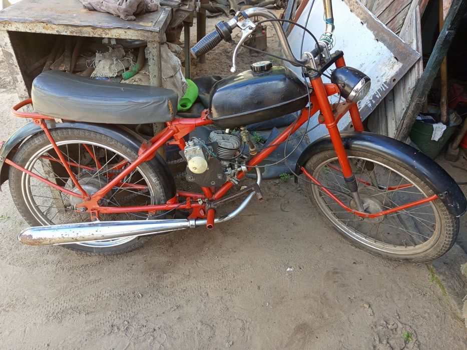 Продам мопеды  муравей и рига 13