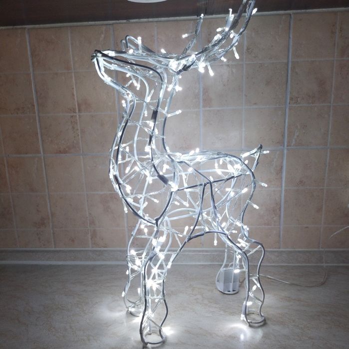 Олень новогодний новорічний олень різдвяні олені подарунки светящиеся