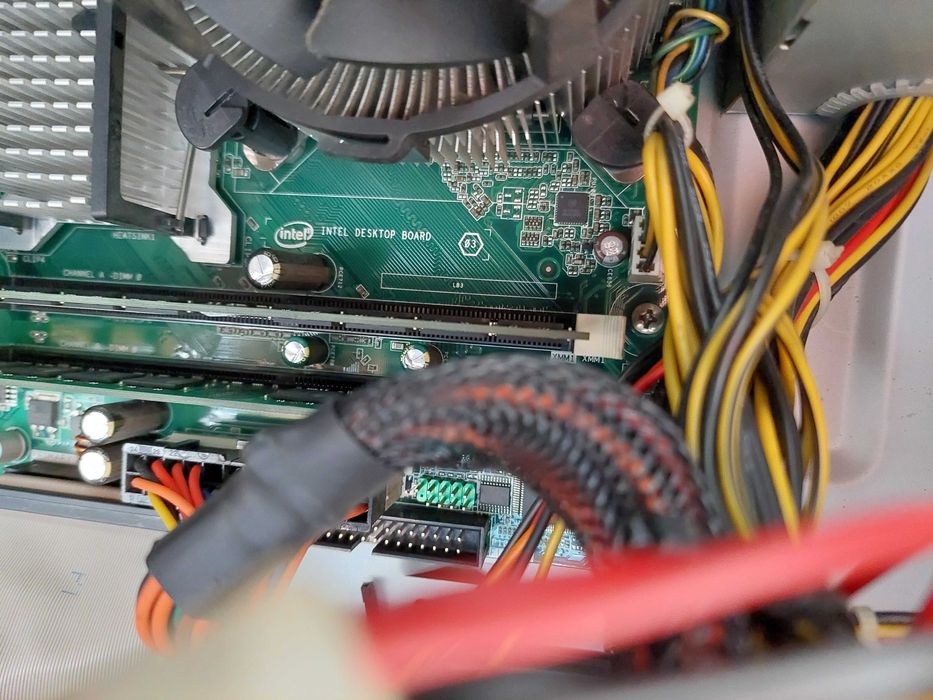 Komputer stacjonarny bez dysku