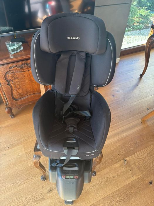 Fotelik Recaro optafix