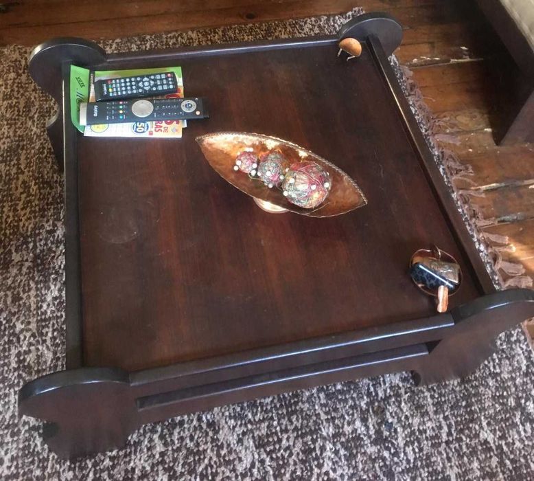 Sofá + mesa centro + mesa de jantar com 6 cadeiras