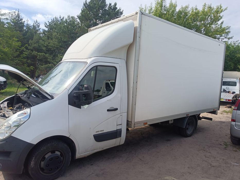 Renault Master  uszkodzony