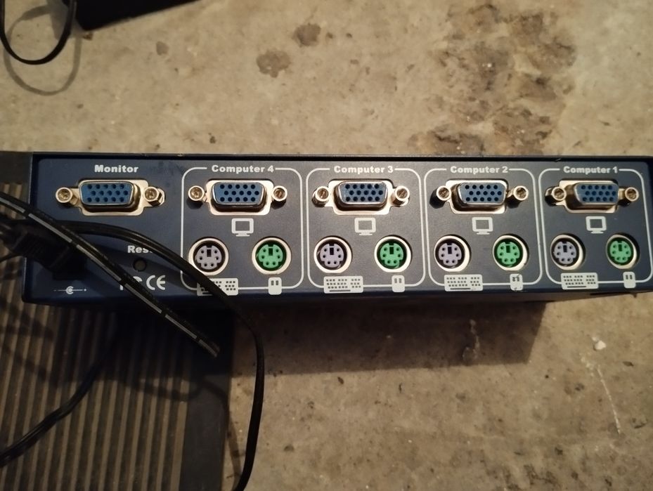 KVM switch 4port ks 104
